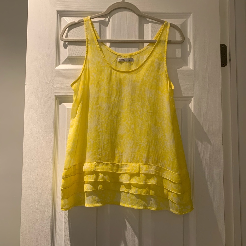 Old Navy Sheer yellow and white ruffled tank top Medium